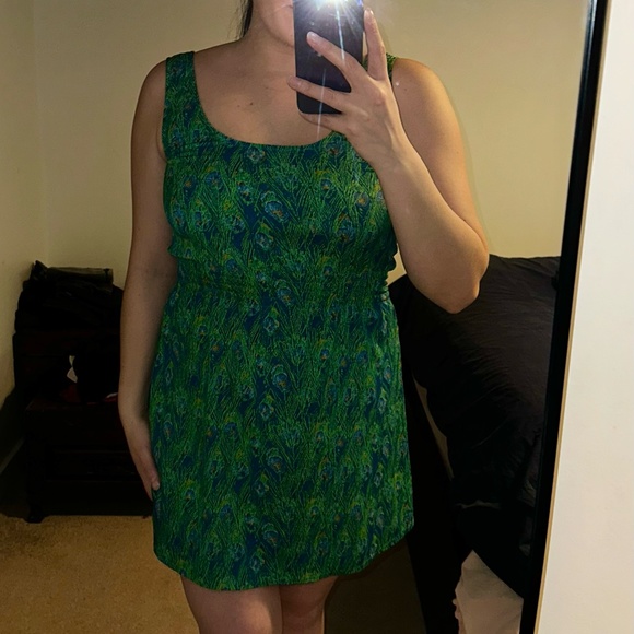 UK2LA Peacock Dress - Green - Picture 9 of 9